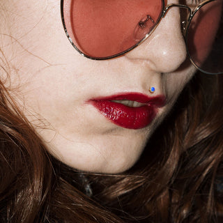 14 Karat Gold Labret Opal Krappenfassung Rund Gelbgold Weißgold