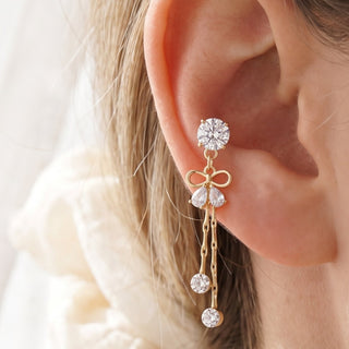 Bow Piercings – selection on linen