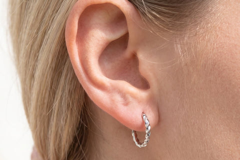 Ohrpiercing Spirale