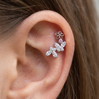 Titanium Labret Flower Marquise Zirconia Internally Threaded – getragen
